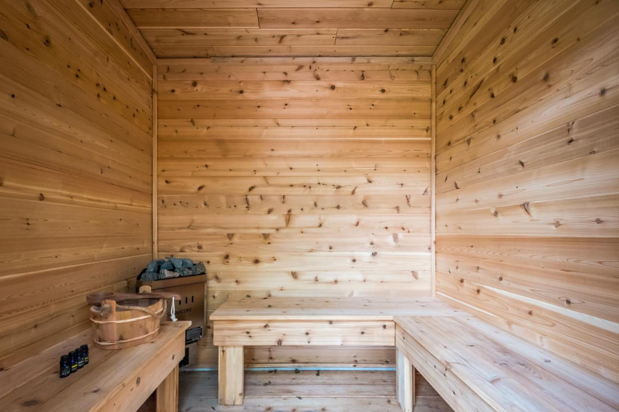 The Halifax Rooftop - Cozy Spa B&B Exterior photo